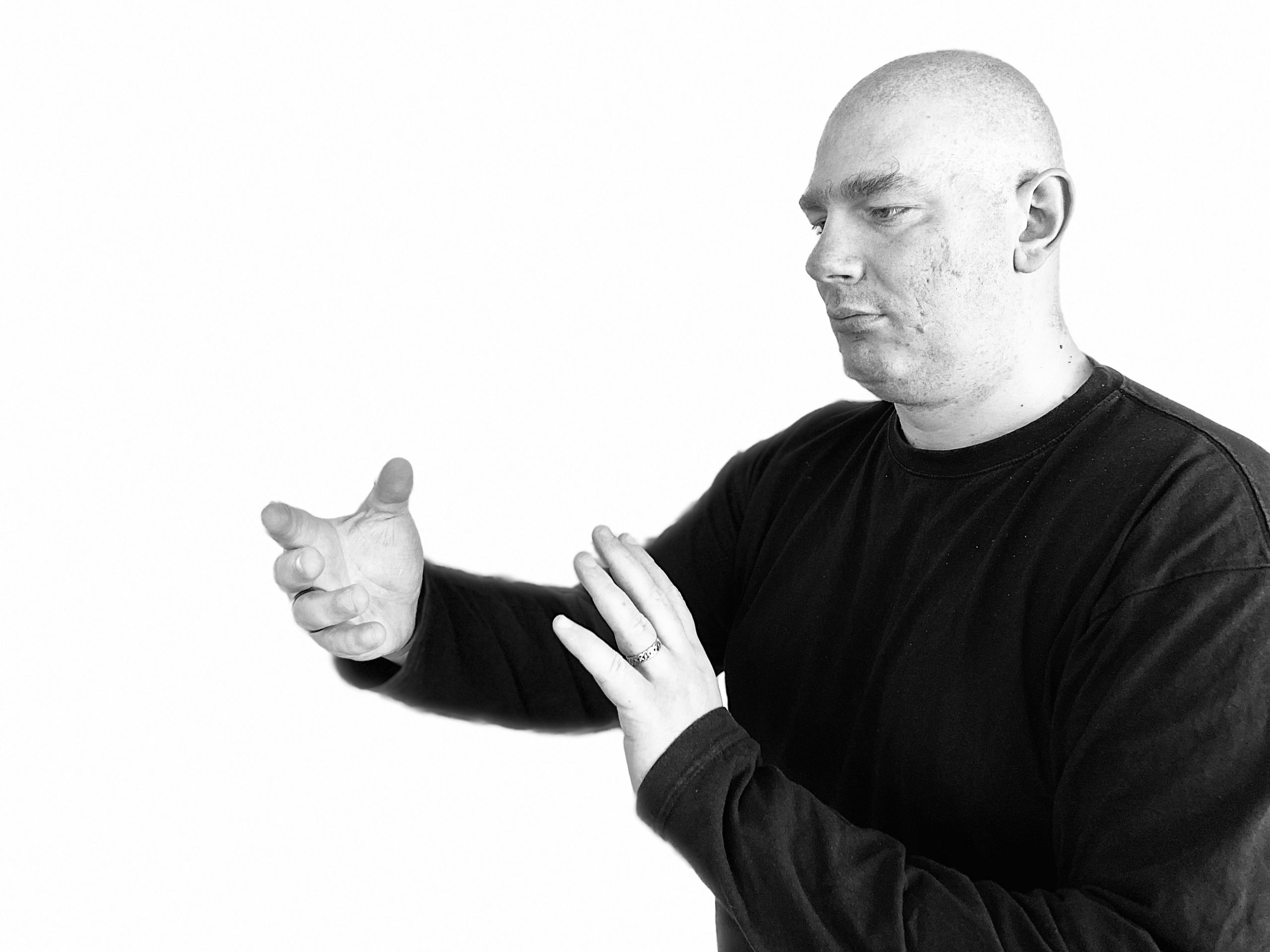 Ian Burgess practising T’ai Chi in Linlithgow